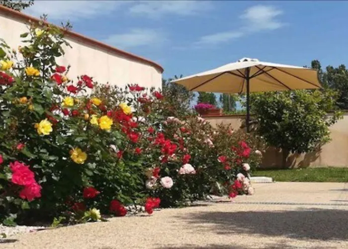 Prati Di Maja Bed & Breakfast 3*